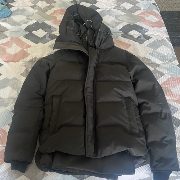 MENS CANADA GOOSE COAT